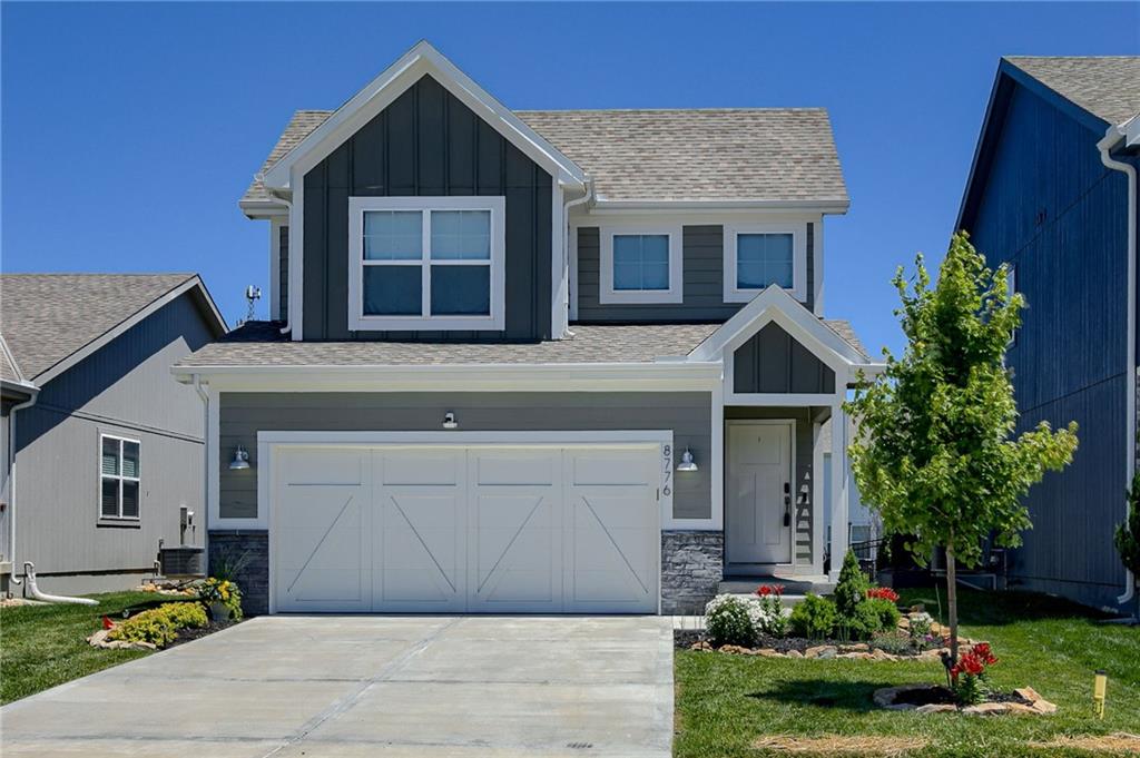 9th St, Lees Summit, MO 64064