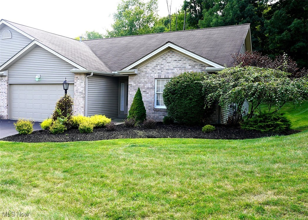 Claybrook Dr, East Palestine, OH 44413