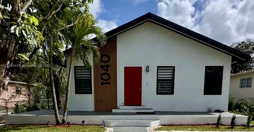 0-1040 Nw 120th St, North Miami, FL, 33168-6331 | Card Image