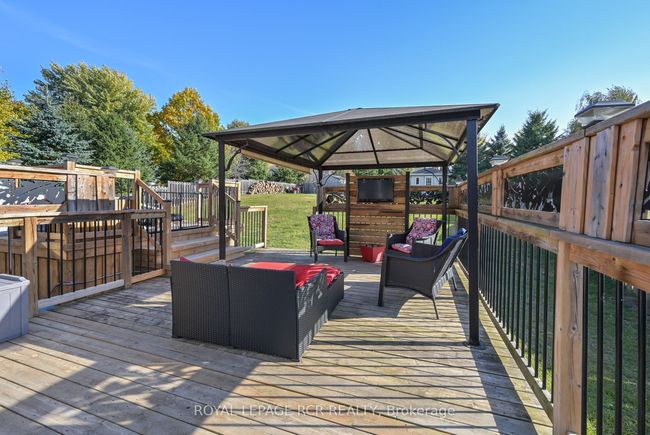 26 Dekker St, House other with 4 bedrooms, 3 bathrooms and 4 parking in Everett ON | Image 24