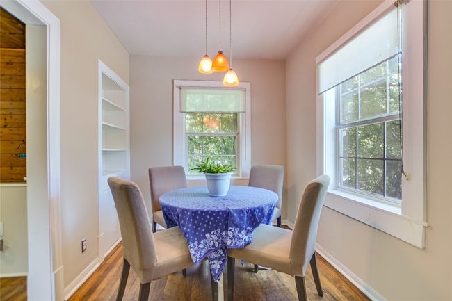 Dining | Image 7