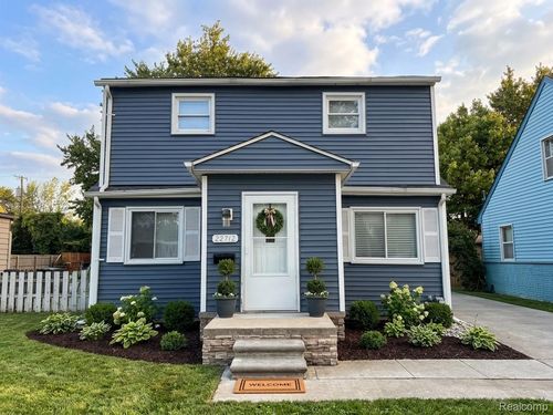 22712 Clairwood St, Saint Clair Shores, MI, 48080-1991 | Card Image