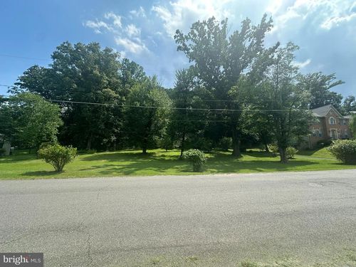 4209 Elmwood Dr, ALEXANDRIA, VA, 22310-1313 | Card Image