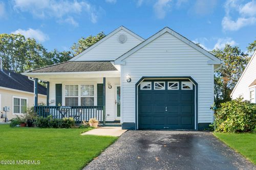 2381 Mount Hood Ln, Toms River, NJ, 08753-1529 | Card Image