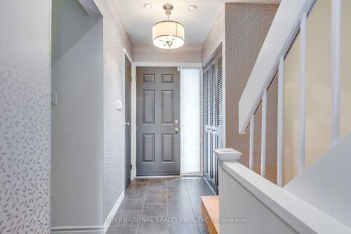 15-6855 Glen Erin Dr, Mississauga, ON, L5N1P6 | Card Image