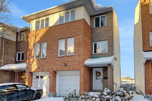 21 Drayton Pvt, Ottawa, ON, K1K4R1 | Card Image