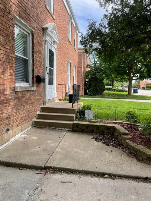 623 Waukegan Rd, Deerfield, IL, 60015-4324 | Card Image