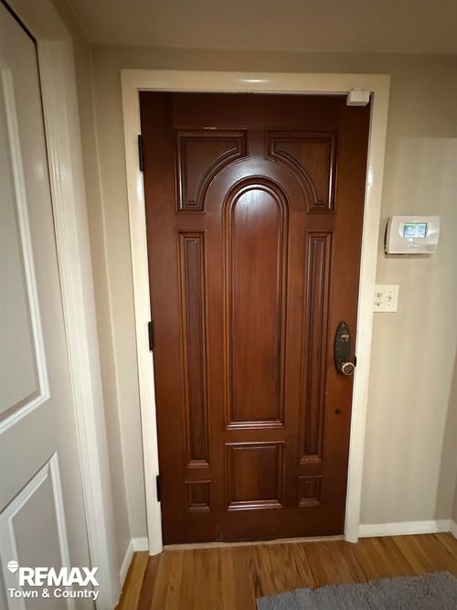 1137 S Graham Road, Flint Charter Township, MI, 48532 | Card Image