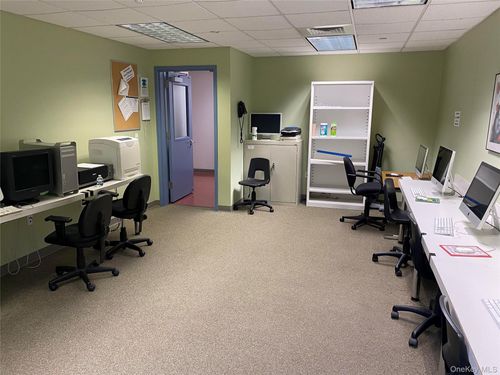 107 E Deer Park Rd, Dix Hills, NY, 11746-4818 | Card Image