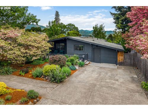 714 Prospect Ave, Hood River, OR, 97031-1862 | Card Image