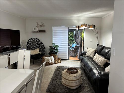 apt-305-6858 Nw 173rd Dr, Hialeah, FL, 33015-5507 | Card Image
