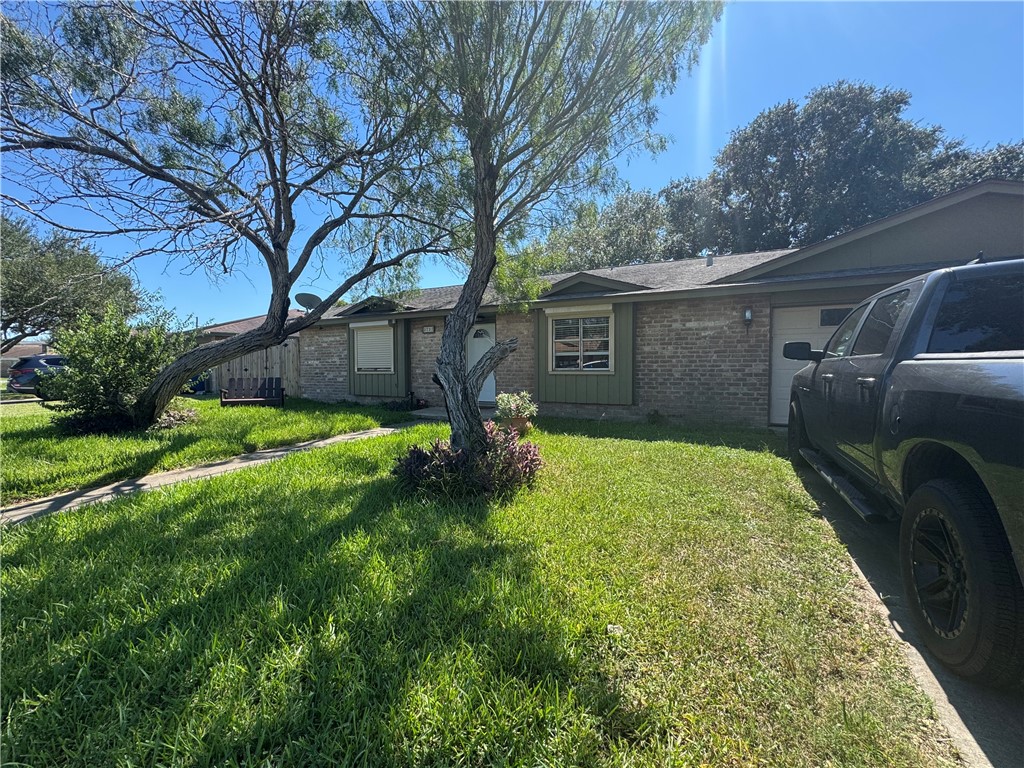Locke Ln, Corpus Christi, TX 78415