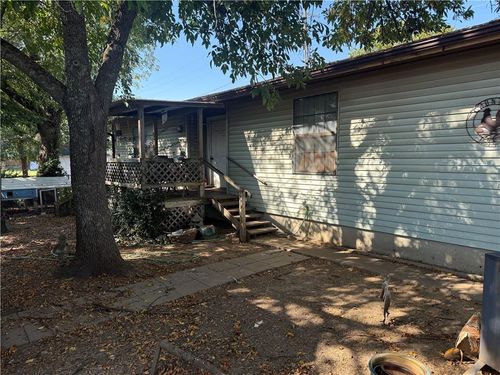 1020 1/2 E Main St, Independence, KS, 67301-3732 | Card Image