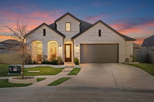 820 Hawks Way, Argyle, TX, 76226 | Card Image