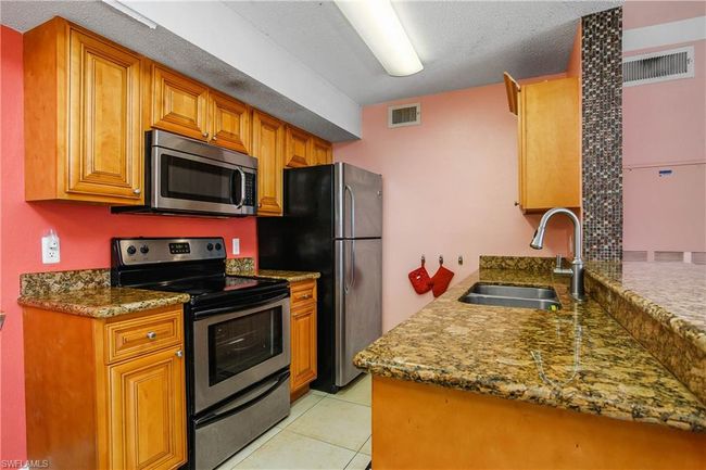 APT-2806 - 12730 Equestrian Cir, Condo with 3 bedrooms, 2 bathrooms and 1 parking in FORT MYERS FL | Image 15