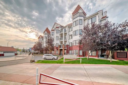 120-60 Royal Oak Plaza Nw, Calgary, AB, T3G0A7 | Card Image