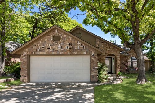 4905 Arborgate Dr, Arlington, TX, 76017-1072 | Card Image