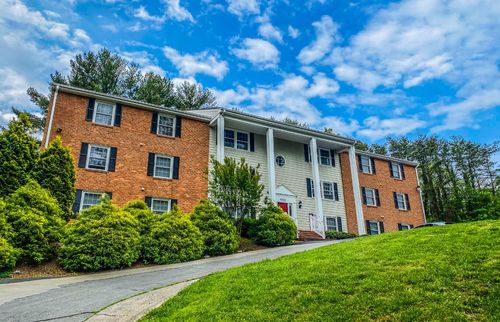 4622 Grandin Rd Sw, Roanoke, VA, 24018-1984 | Card Image