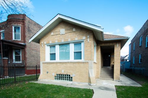 7815 S Emerald Ave, Chicago, IL, 60620-2433 | Card Image