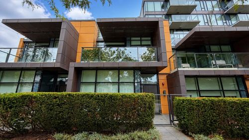 8460 Cornish St, Vancouver, BC, V6P5B8 | Card Image