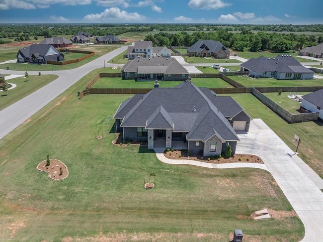 Aerial perspective of suburban area | Image 4