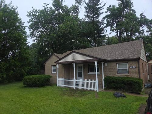 1808 W 55th St, La Grange Highlands, IL, 60525-3338 | Card Image