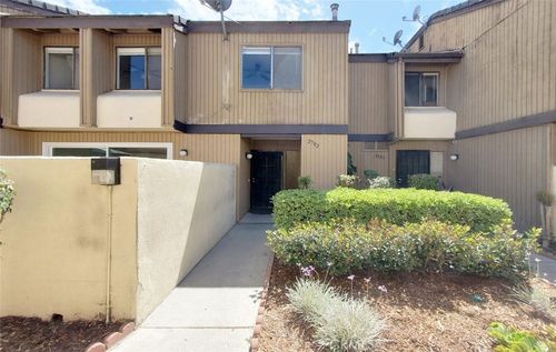 2702-1381 S Walnut Street, Anaheim, CA, 92802 | Card Image