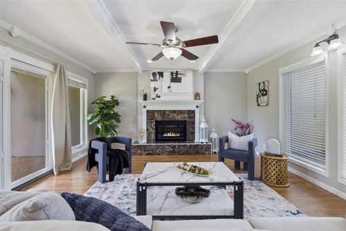 b-100 Lido Cir, Lakeway, TX, 78734-5190 | Card Image