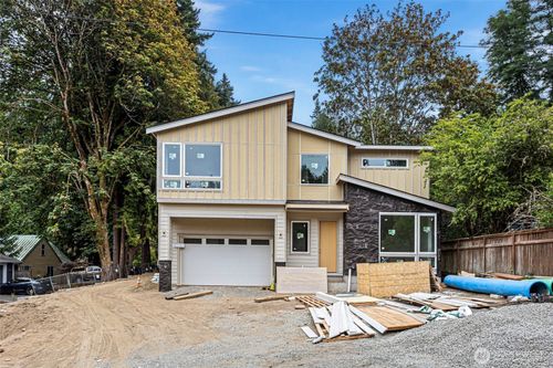 8718 128th Ave Ne, Kirkland, WA, 98033-5926 | Card Image
