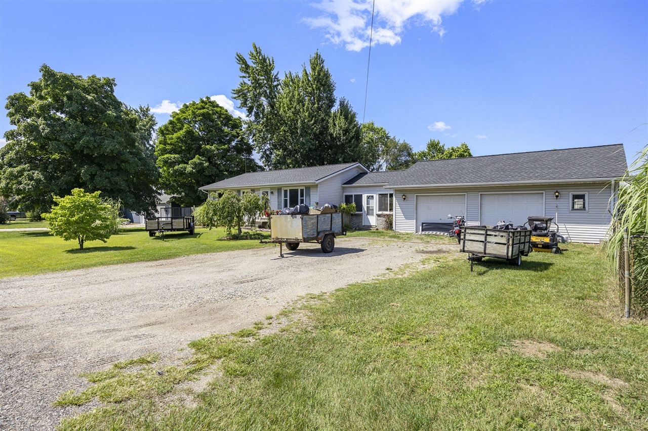Ranchero Dr, Dorr, MI 49323