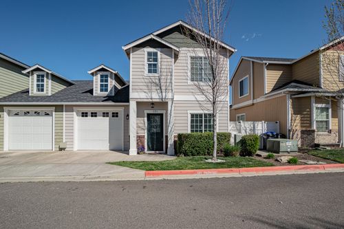 131 Poppy Bay Pl, Talent, OR, 97540-6681 | Card Image