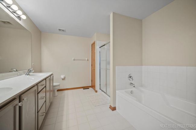 207 E Park Ave, House other with 3 bedrooms, 4 bathrooms and 2 parking in Sugar Grove IL | Image 19