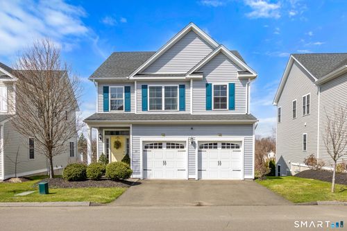 39-39 Lexington Gardens, North Haven, CT, 06473 | Card Image