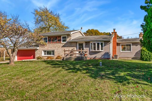 11506 11 Mile Rd, Ceresco, MI, 49033-9795 | Card Image