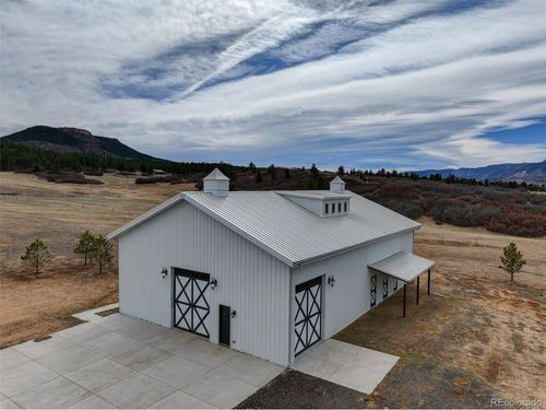2900 S Perry Park Rd, Sedalia, CO, 80135-8525 | Card Image