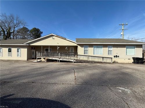 3-200 W Jackson St, Franklin, VA, 23851-1430 | Card Image