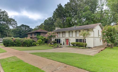 5699 Normandy Rd, Memphis, TN, 38120-2000 | Card Image