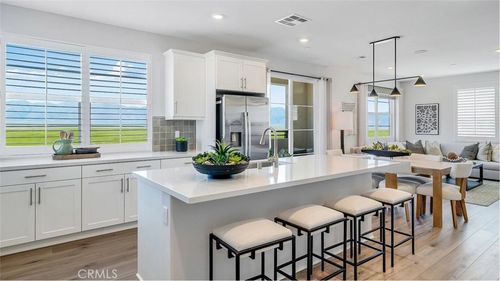 2642 E Hyde Paseo, Ontario, CA, 91762 | Card Image