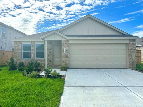 16527 Ithaca Pheasant Dr, Splendora, TX, 77372-2267 | Card Image