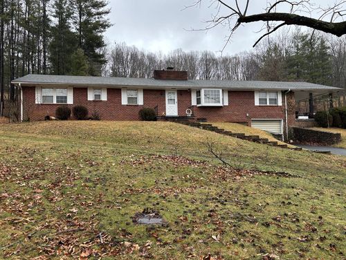 671 Elk Garden Rd, Lebanon, VA, 24266-6610 | Card Image