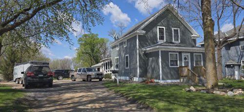 916 S Mill St, Redwood Falls, MN, 56283-2168 | Card Image