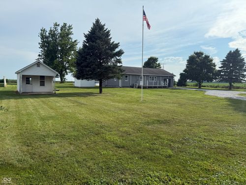 6095 W 1900 N, Elwood, IN, 46036-8749 | Card Image
