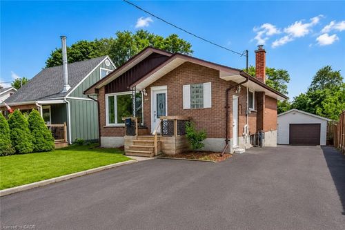 134 Norfolk Ave, Cambridge, ON, N1R3V2 | Card Image