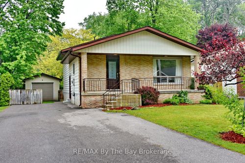 11 Caribbean Dr, Wasaga Beach, ON, L9Z2W3 | Card Image