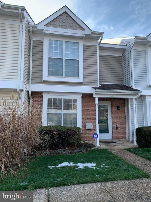 300 Sedgemoor Sq, STERLING, VA, 20164-3258 | Card Image