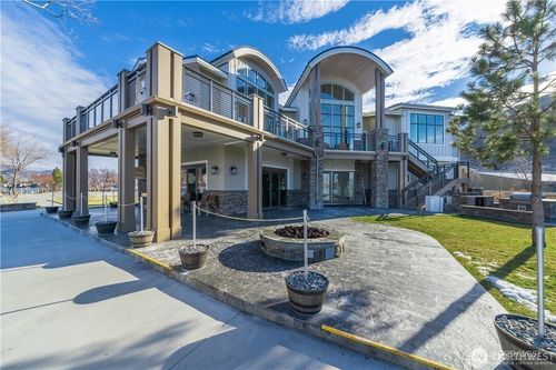 f4-1350 W Woodin Avenue, Chelan, WA, 98816 | Card Image