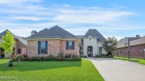 105 Grazing Trace Dr, Lafayette, LA, 70508-7642 | Card Image