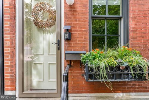 1309 Christian St, PHILADELPHIA, PA, 19147-3610 | Card Image