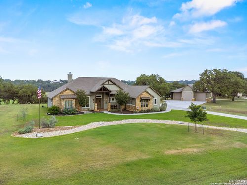 228 Lucky Rdg, Bandera, TX, 78003-3656 | Card Image