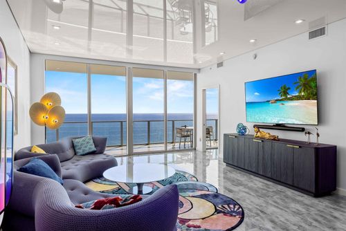s1402-2200 N Ocean Blvd, Fort Lauderdale, FL, 33305-1982 | Card Image